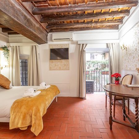 Al Cortile Del Moro Appartement Rome Buitenkant foto