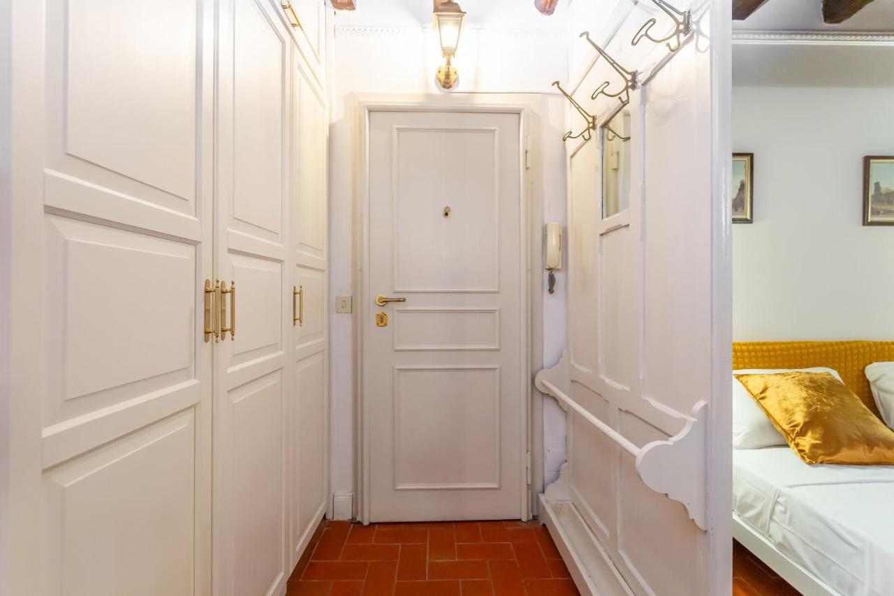 Al Cortile Del Moro Appartement Rome Buitenkant foto