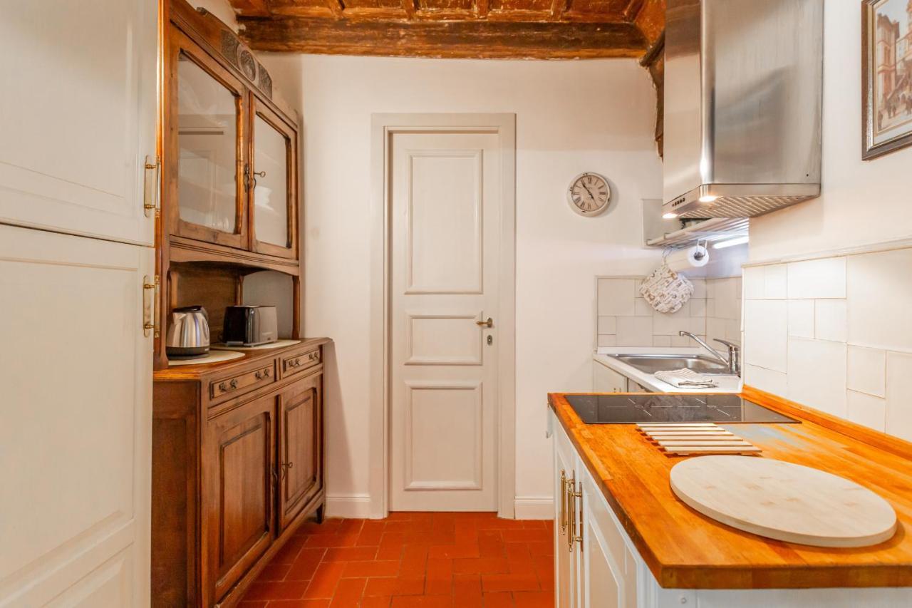Al Cortile Del Moro Appartement Rome Buitenkant foto