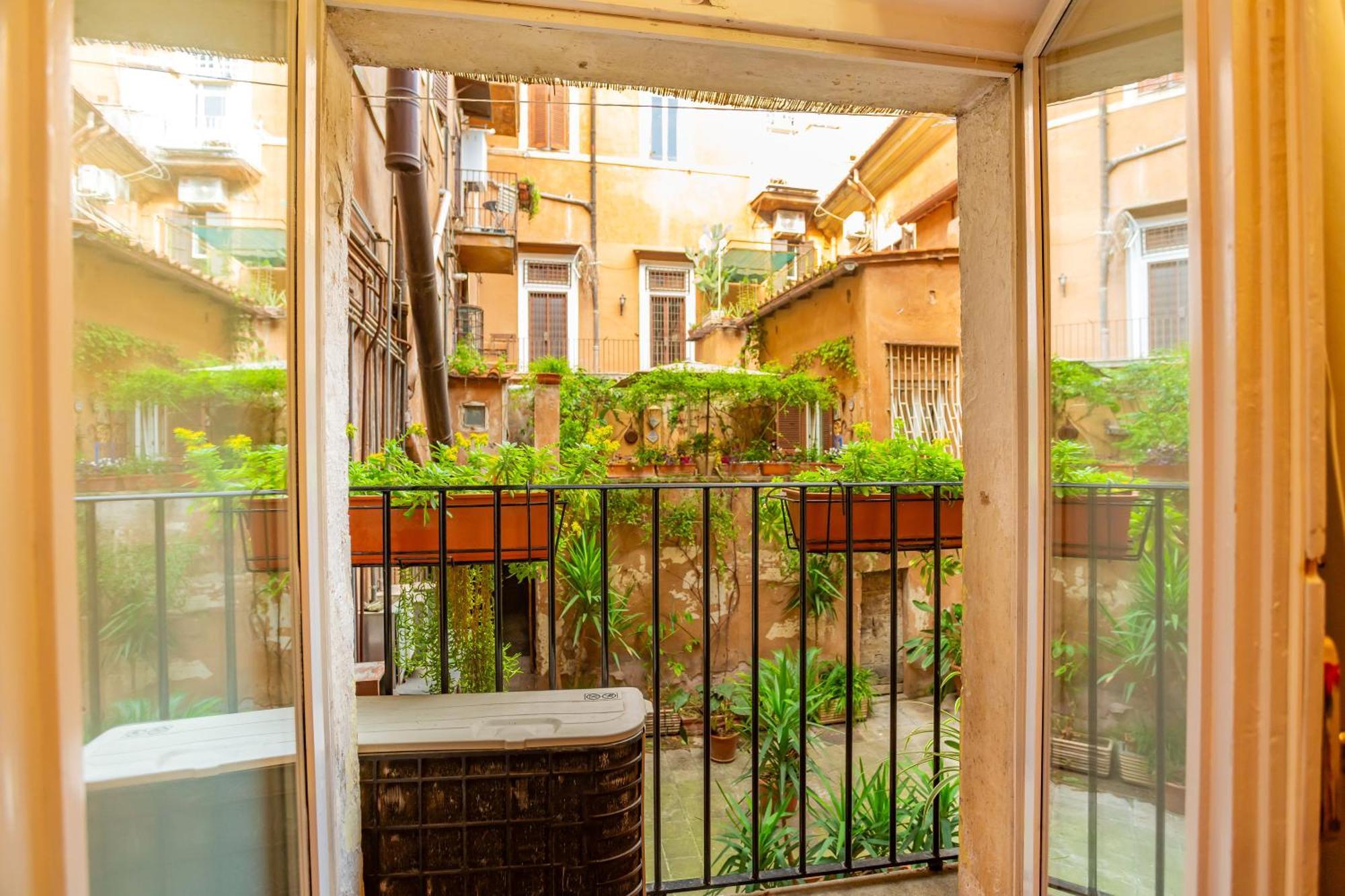 Al Cortile Del Moro Appartement Rome Buitenkant foto